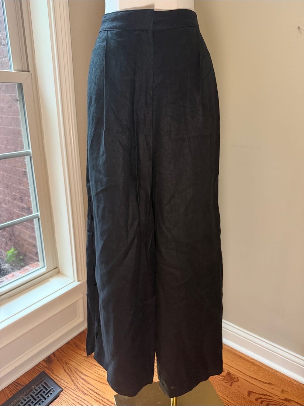 Black Wide-Leg Women’s linen Pants